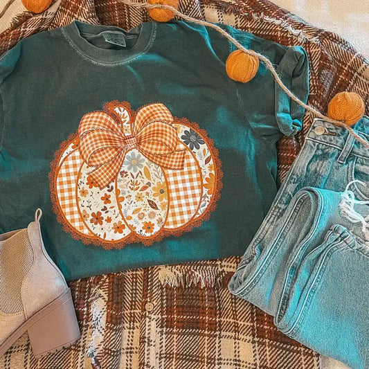 Emerald Pumpkin Tee