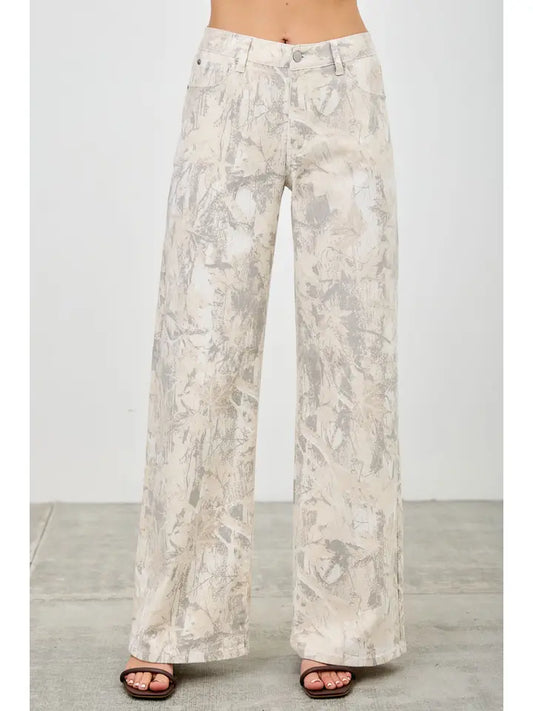 Camo Mid Rise Wide Leg Straight Pant