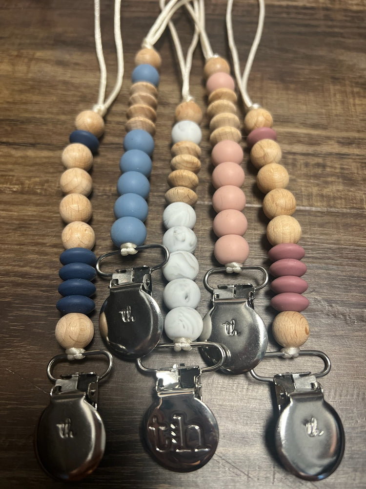 Three Hearts Dainty Metal Paci Clip