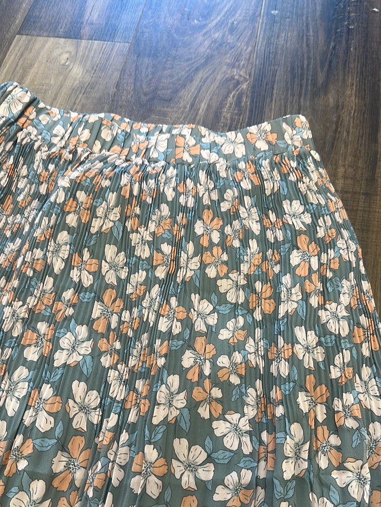 Floral Pleated Skirt
